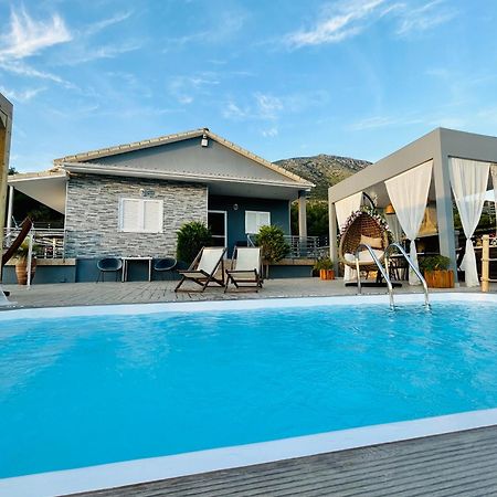 Villa Elli Choika 외부 사진